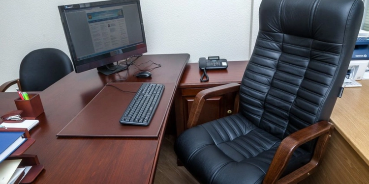 Əbdül Bayramov vəzifəsindən azad edildi