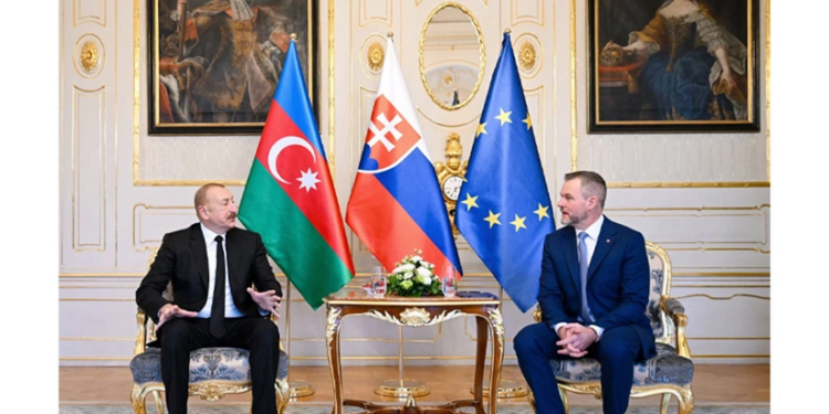 İlham Əliyevin Slovakiya Prezidenti ilə təkbətək görüşü olub