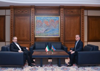 Ceyhun Bayramov Abbas Əraqçi ilə görüşüb – FOTOLAR