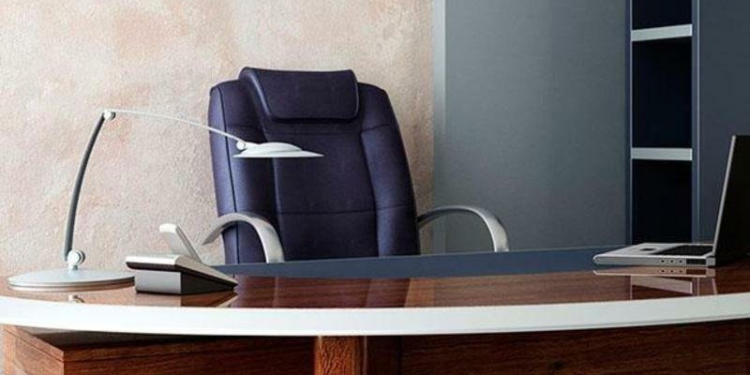 Yeni icra başçısı daha bir məmuru işdən çıxardı