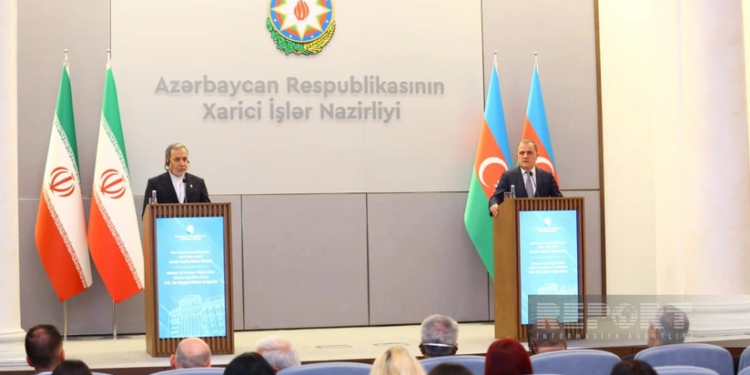 Ceyhun Bayramov Əraqçini Azərbaycan-Ermənistan sülh gündəliyi ilə bağlı məlumatlandırıb