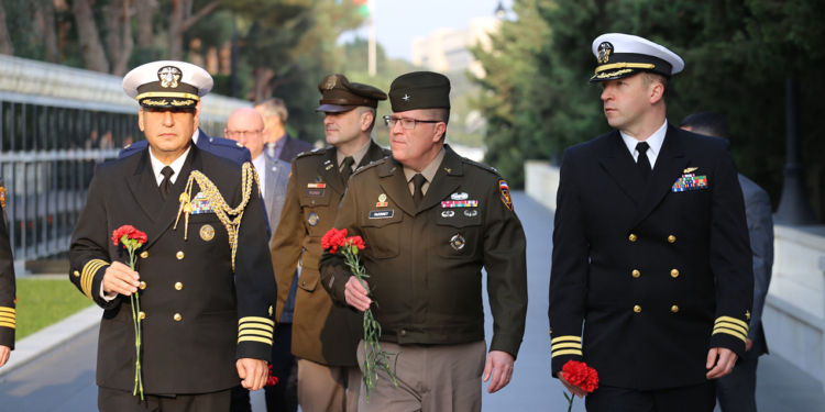 ABŞ-nin briqada generalı Azərbaycana gəlib - FOTOLAR