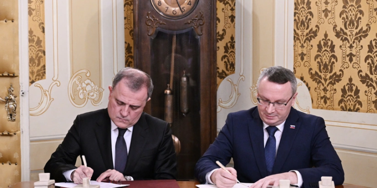 Azərbaycanla Slovakiya arasında beş sənəd imzalanıb