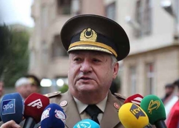 Nazir generalı təqaüdə göndərdi