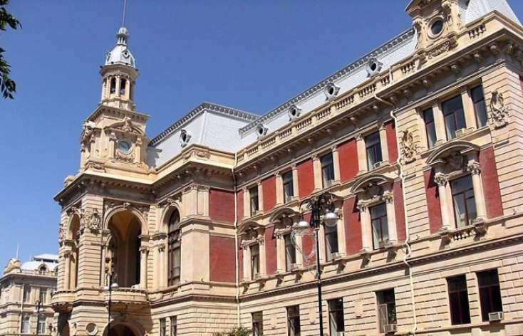 Bakıda icra başçıları bayram günü işə çağırıldı