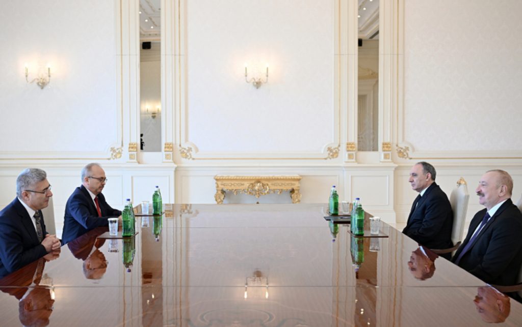 Prezident Muhsin Şentürkü qəbul etdi - Fotolar