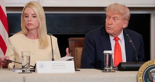 SENSASİYA! Tramp onu işdən QOVDU