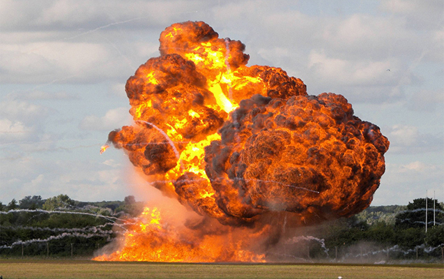 İrana məxsus adalarda - Partlayışlar