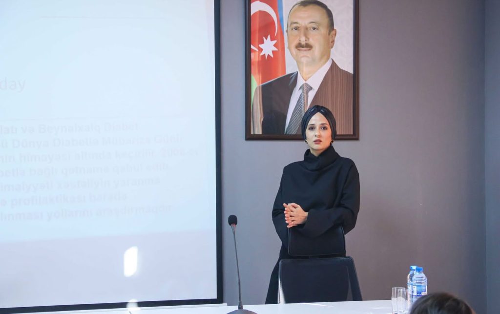 Dinar Qəhrəmanovaya yüksək vəzifə verildi