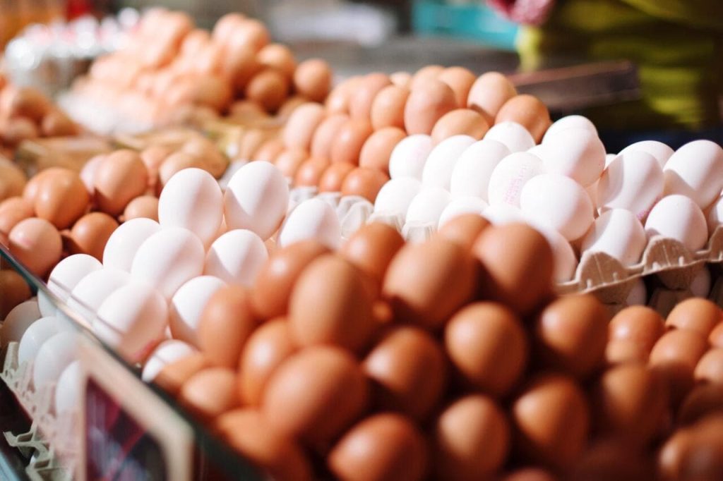 Bakıda 1 qəpiyə satılan yumurta sünidir? – AÇIQLANDI