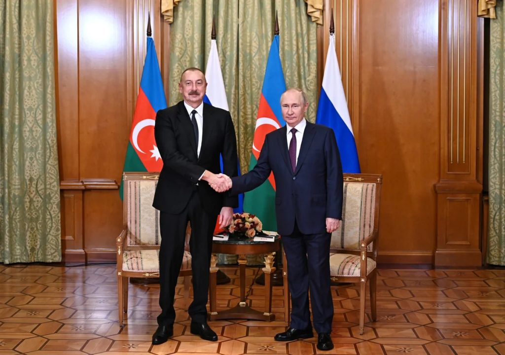 İlham Əliyev Putini təbrik etdi
