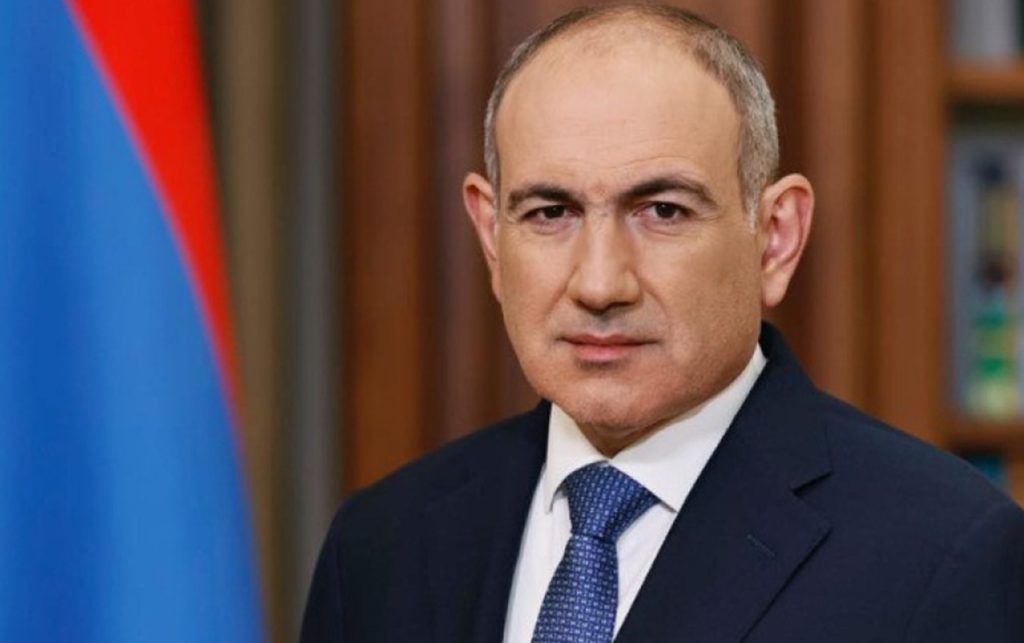 Seçkilərdən sonra ilk dəfə Rusiyaya getdi