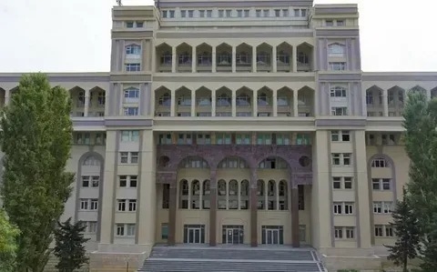 Xarici universitetlərdən yerdəyişmə etmək istəyən tələbələrin NƏZƏRİNƏ