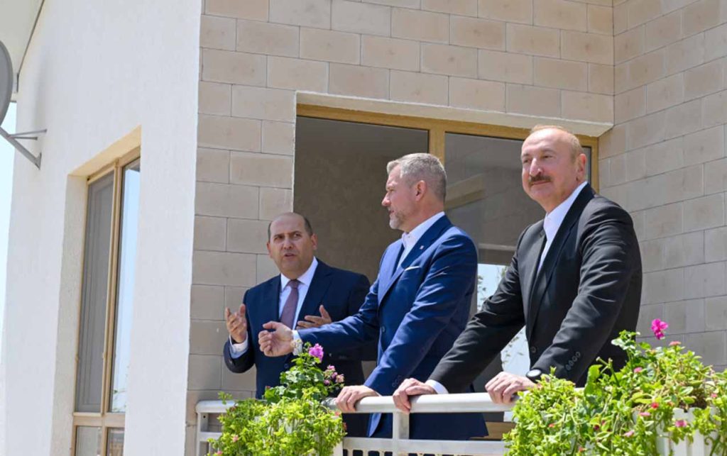 Əliyev və Pelleqrini Baş Qərvənddə - Fotolar