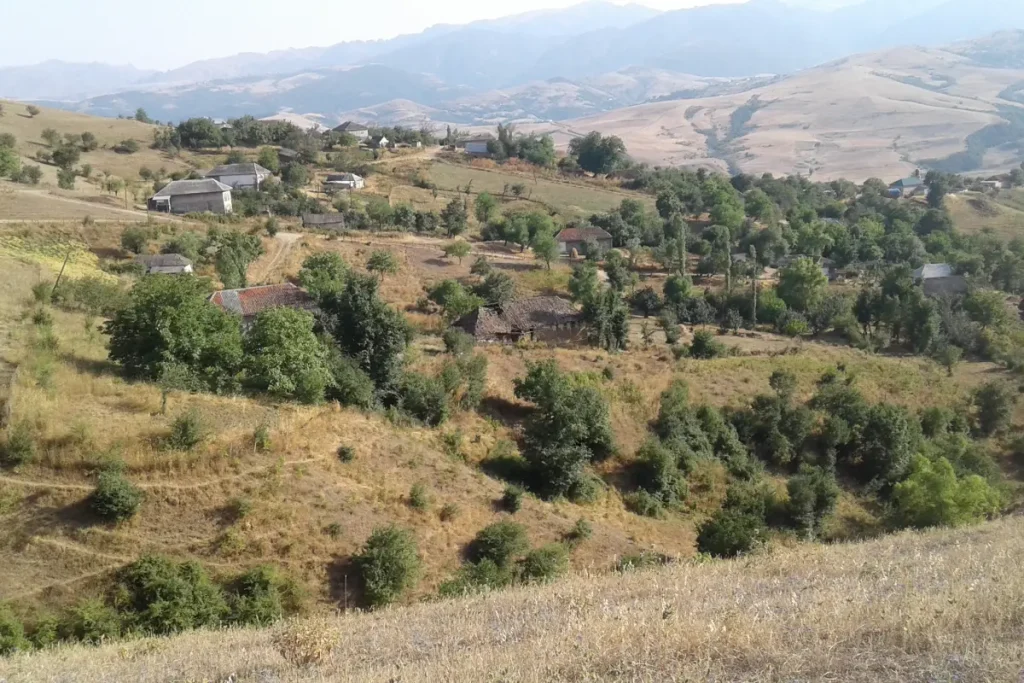 Azərbaycanda bu kəndə giriş-çıxış bağlandı