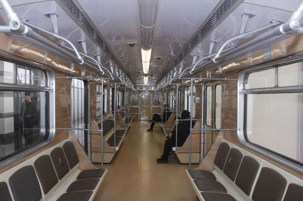 "Dərnəgül"ə qatarlar yarıboş gedir – Metropoliten neçə milyon itirəcək?