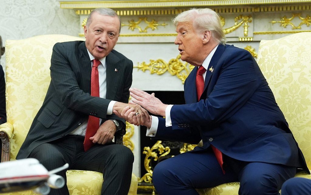 “Trampın verdiyi sözü yerinə yetirməsini gözləyirik” - Ərdoğan