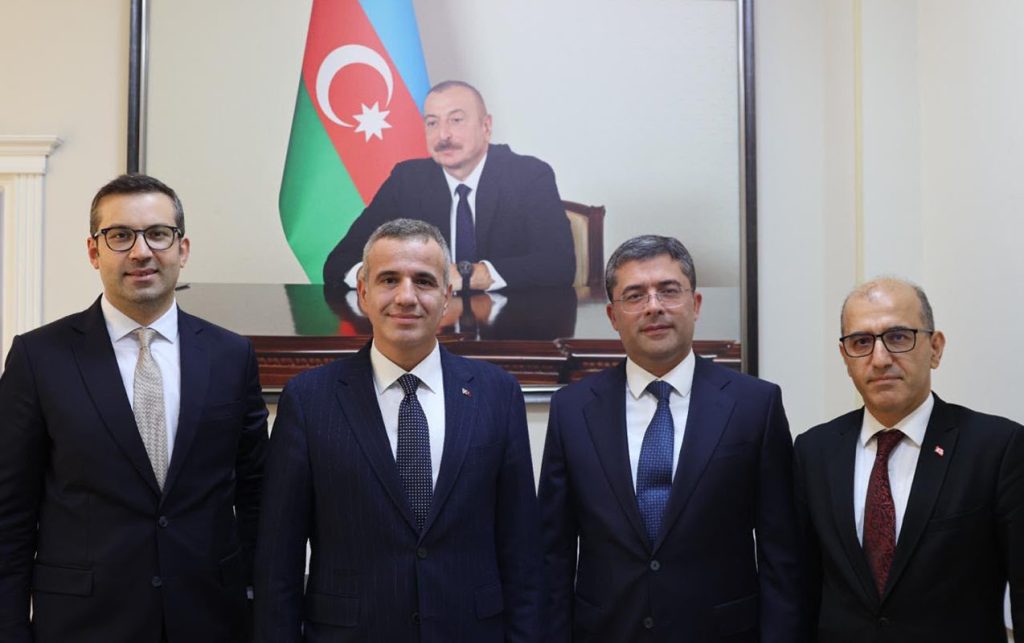 Media və Yayım Şurasında Ferhat Pirinççinin rəhbərlik etdiyi nümayəndə heyəti ilə görüş keçirildi - Fotolar