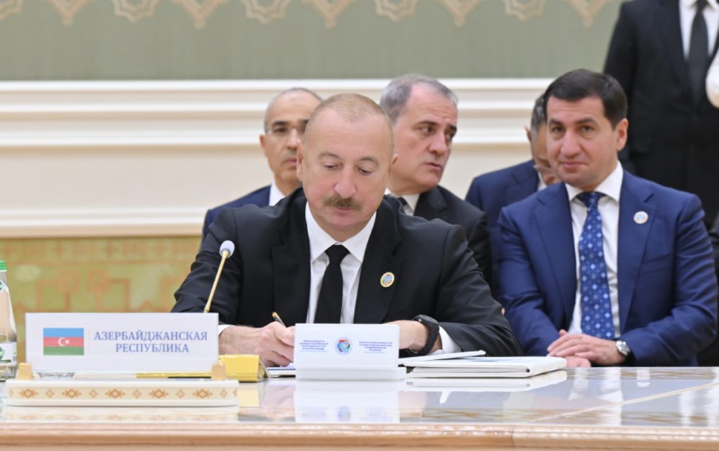 Türkmənbaşıda sənədlər imzalandı
