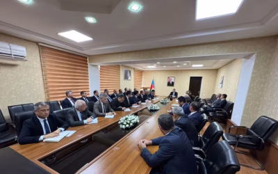 Təcili müşavirə keçirildi – Bu şəxslər cəzalandırıldı