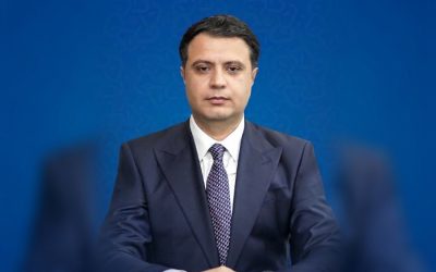 10 ay əvvəl direktor olmuşdu, indi nazir müavinidir – Dosye