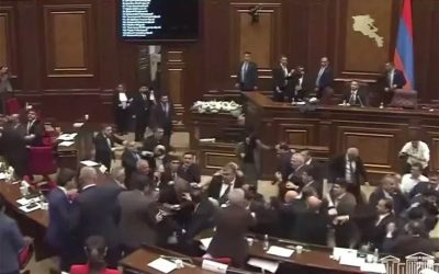 Erməni deputatlar yenə dalaşdı – Video