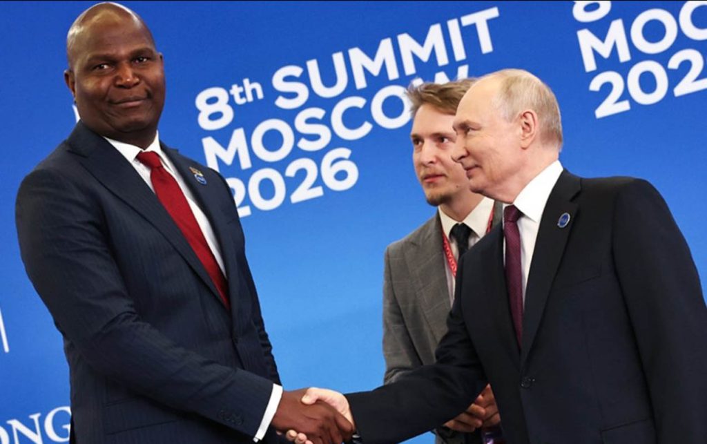 Putinlə boy fərqi diqqət çəkdi – Foto
